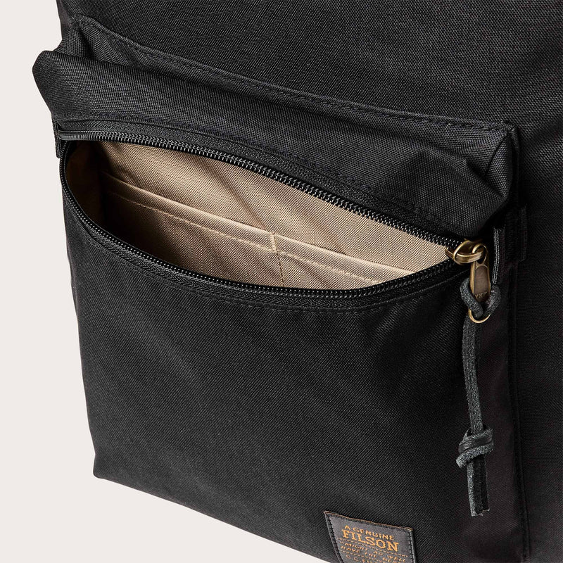Surveyor 25l backpack par Filson | Black (Black)