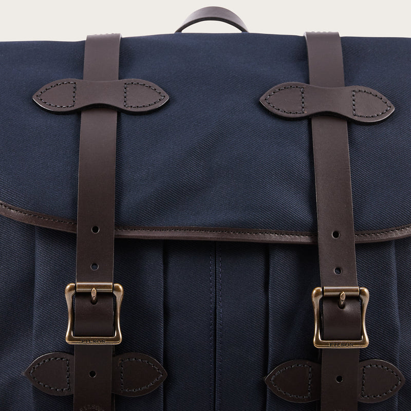 Rugged twill medium field bag di Filson | Navy (Blue)