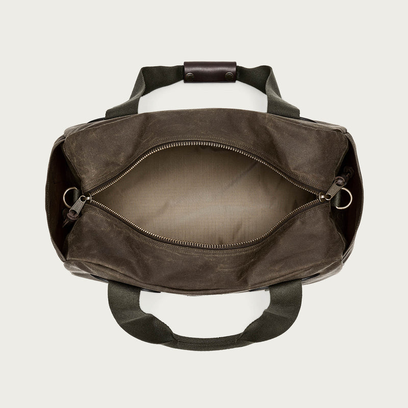 Tin cloth small duffle bag di Filson | Otter green (Green)