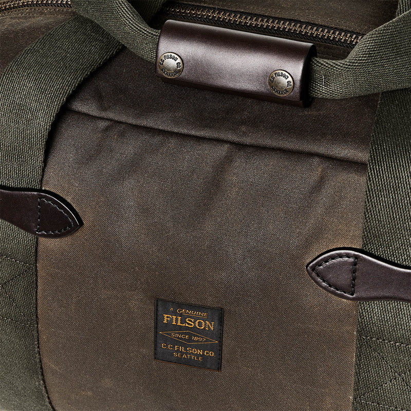 Tin cloth small duffle bag di Filson | Otter green (Green)