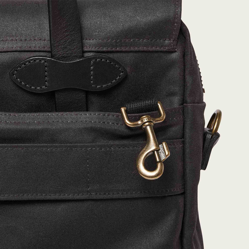 24 hour tin cloth briefcase von Filson | Cinder (Grey)