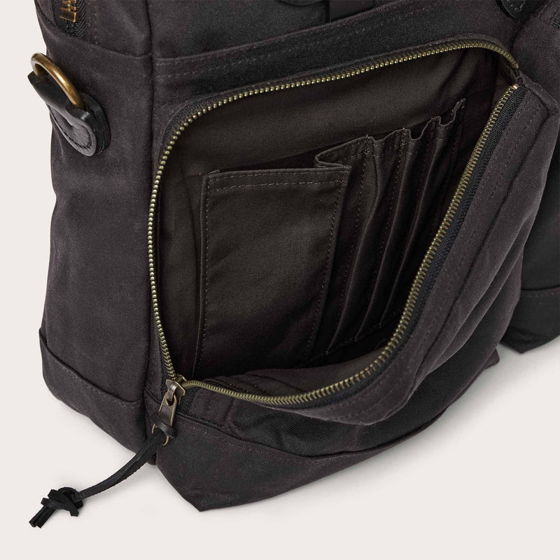 24 hour tin cloth briefcase von Filson | Cinder (Grey)