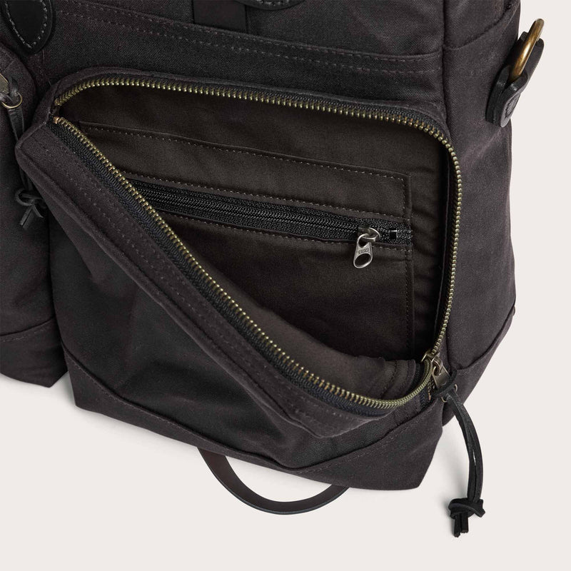 24 hour tin cloth briefcase von Filson | Cinder (Grey)