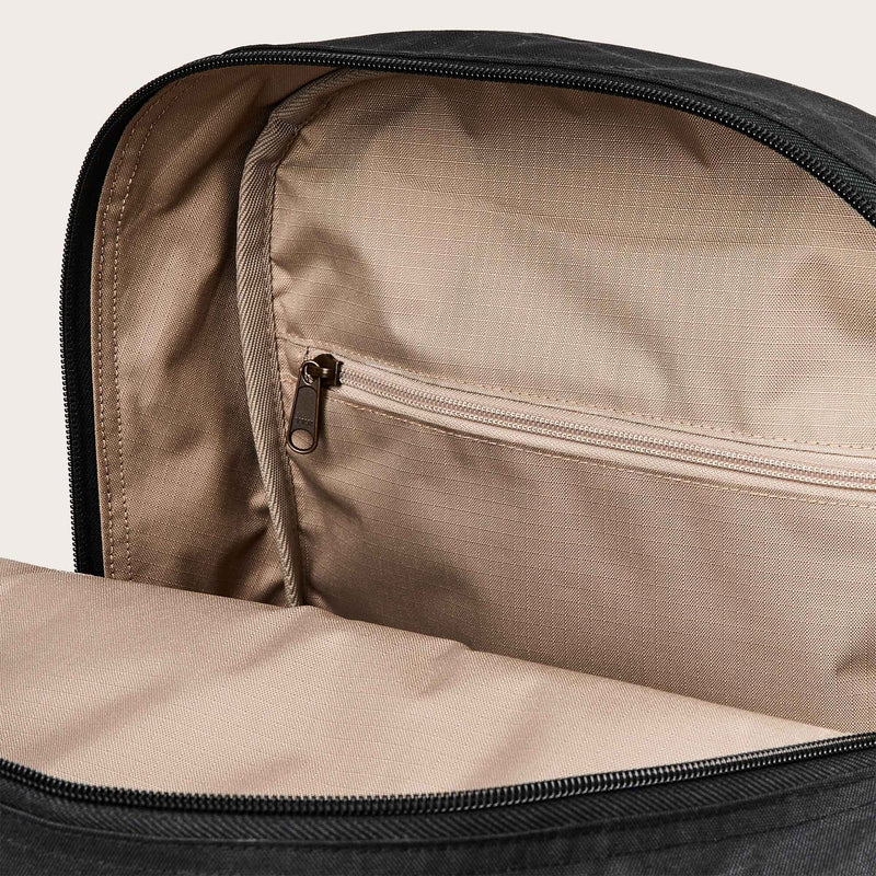 Surveyor 36l backpack par Filson | Black (Black)