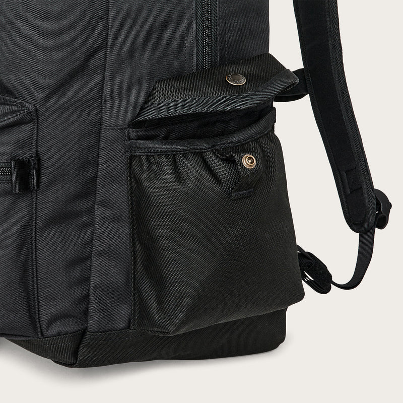 Surveyor 36l backpack par Filson | Black (Black)