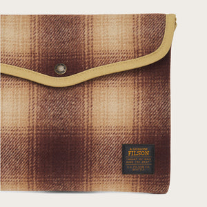 Mackinaw wool pouch ipad von Filson | Brown/ tan ombre (Brown)