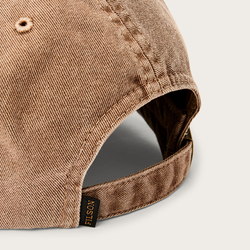 Washed low-profile logger cap von Filson | Washed tan (Beige)