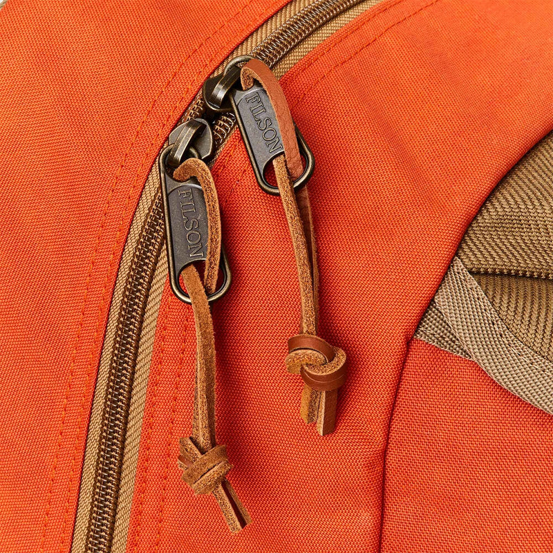 Surveyor 36l backpack von Filson | Dark tan / flame (Orange)