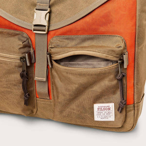 Surveyor messenger bag by Filson | Dark tan / flame (Orange)