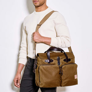 24 hour tin cloth briefcase by Filson | Dark tan (Beige)