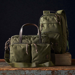 Dryden briefcase di Filson | Otter green (Green)