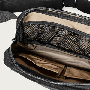 Dryden crossbody bag von Filson | Black (Black)