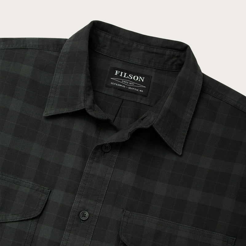 Lightweight alaskan guide shirt di Filson | Faded black gray (Grey)