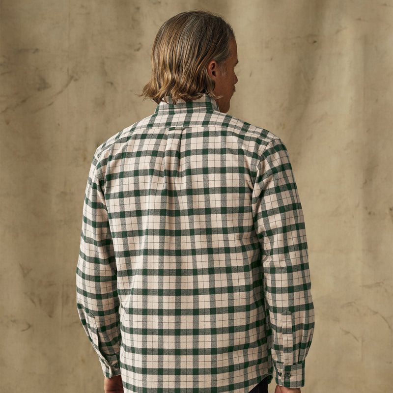 Alaskan guide shirt by Filson | Oatmeal / pine plaid (Green)
