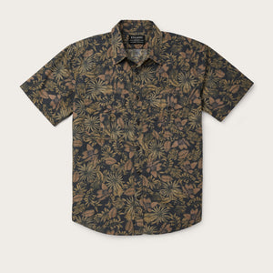 Filson's washed short sleeve feather cloth shirt von Filson | Palm (Multicolor)