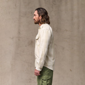 Vintage wash alaskan guide shirt by Filson | Sand / stone plaid (Beige)