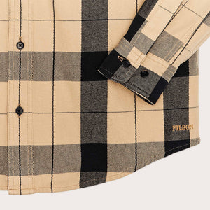 Vintage wash alaskan guide shirt di Filson | Tan black pla (Beige)