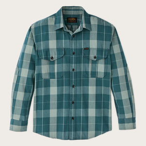Vintage wash alaskan guide shirt by Filson | Jasper / dark teal p (Blue)