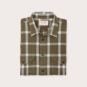 Short sleeve lightweight alaskan guide shirt von Filson | Green / white plaid (Multicolor)