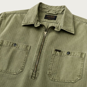 Short sleeve mechanic shirt di Filson | Moss (Green)