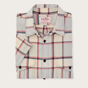 Short sleeve lightweight alaskan guide shirt von Filson | Light blue / tan plaid (Multicolor)
