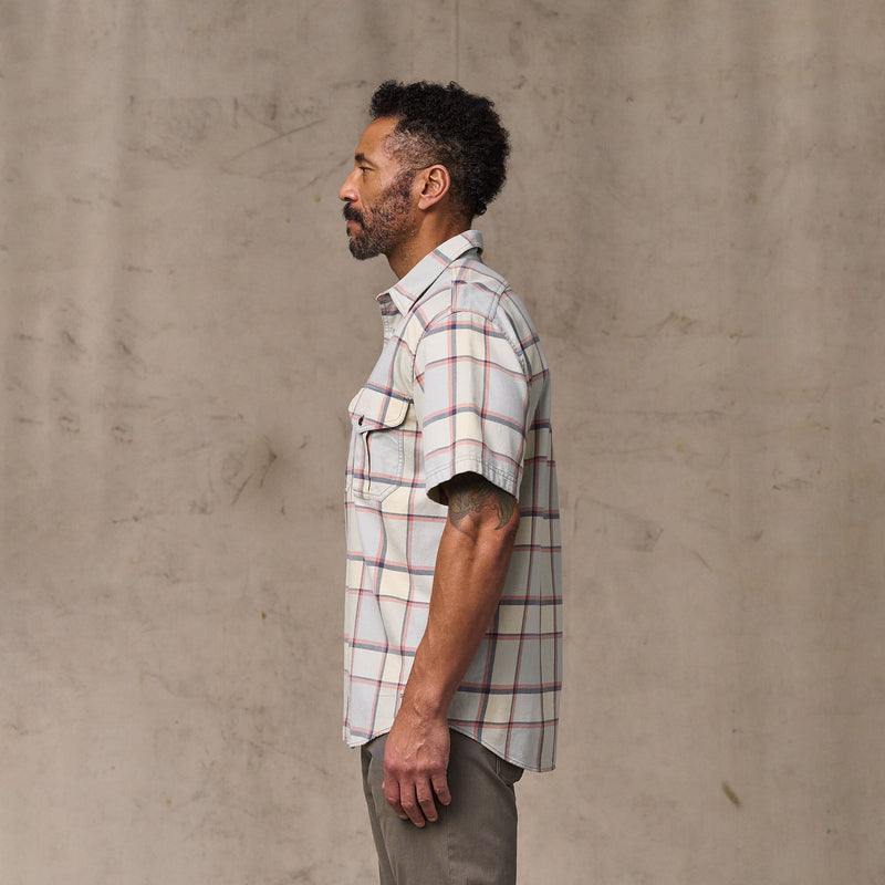 Short sleeve lightweight alaskan guide shirt von Filson | Light blue / tan plaid (Multicolor)