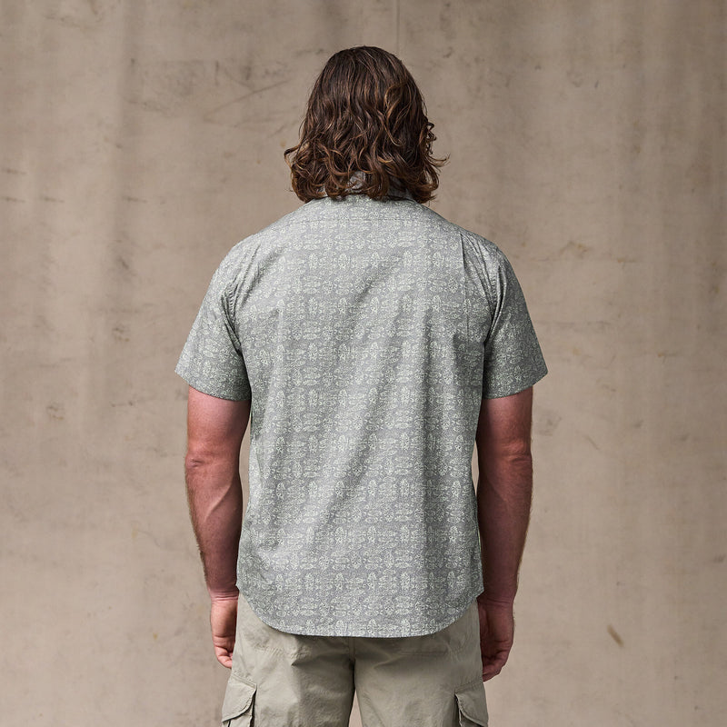 Filson's washed short sleeve feather cloth shirt by Filson | Khaki / print (Green)