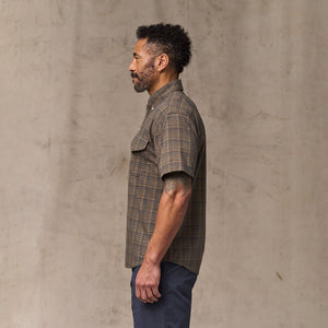 Short sleeve madras popover shirt von Filson | Brown / olive plaid (Brown)