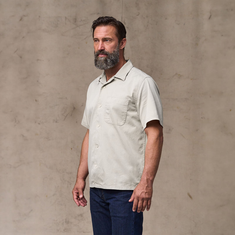Short sleeve 4.5-oz. twill shirt von Filson | Gray sky (Gray)