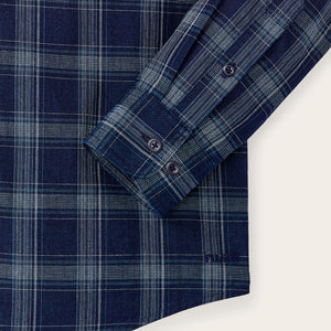 Chambray button-down shirt von Filson | Dark indigo plaid (Blue)