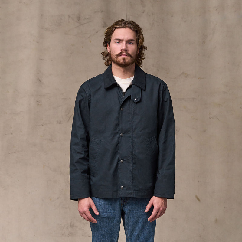 Dry wax short field jacket by Filson | Navy (Blue)