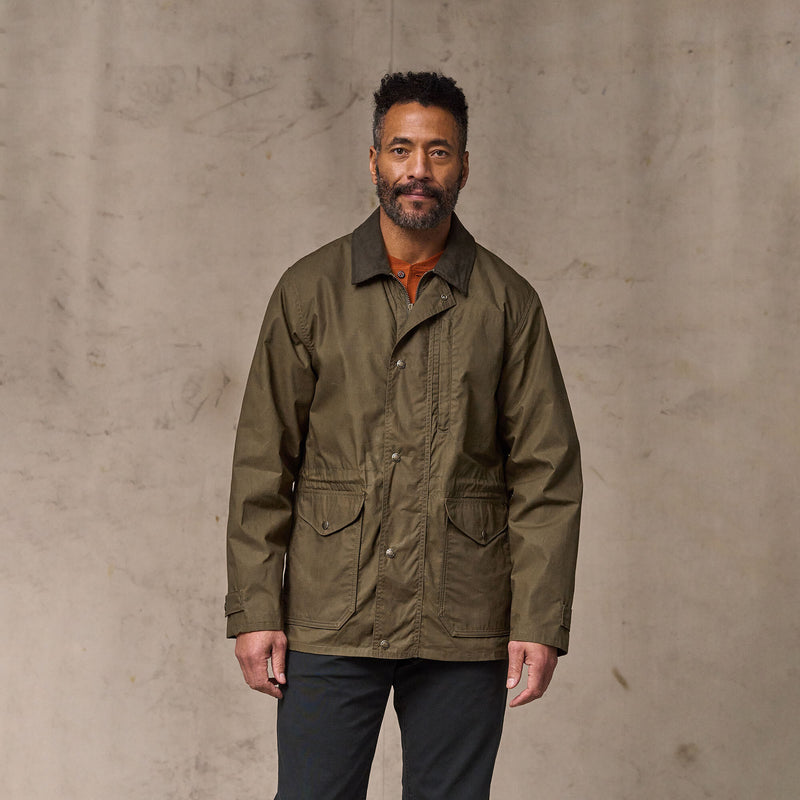 Dry wax mile marker coat von Filson | Burnt olive (Green)