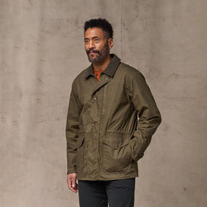 Dry wax mile marker coat von Filson | Burnt olive (Green)