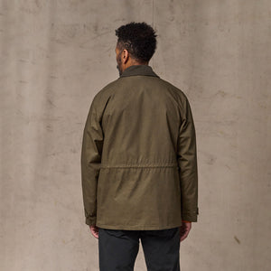 Dry wax mile marker coat von Filson | Burnt olive (Green)