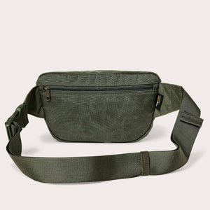 Surveyor crossbody pack di Filson | Service green (Green)