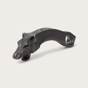 Howling wolf bottle opener di Filson | Steel (Silver)