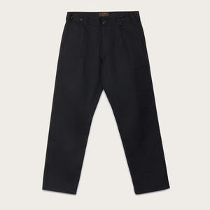 Plissierte arbeits-chinohose von Filson | Black (Black)