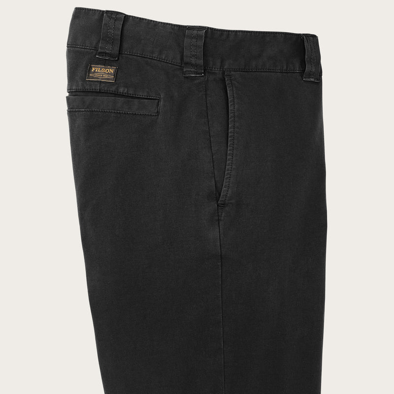 Granite mountain flat front pants von Filson | Washed faded black (Black)