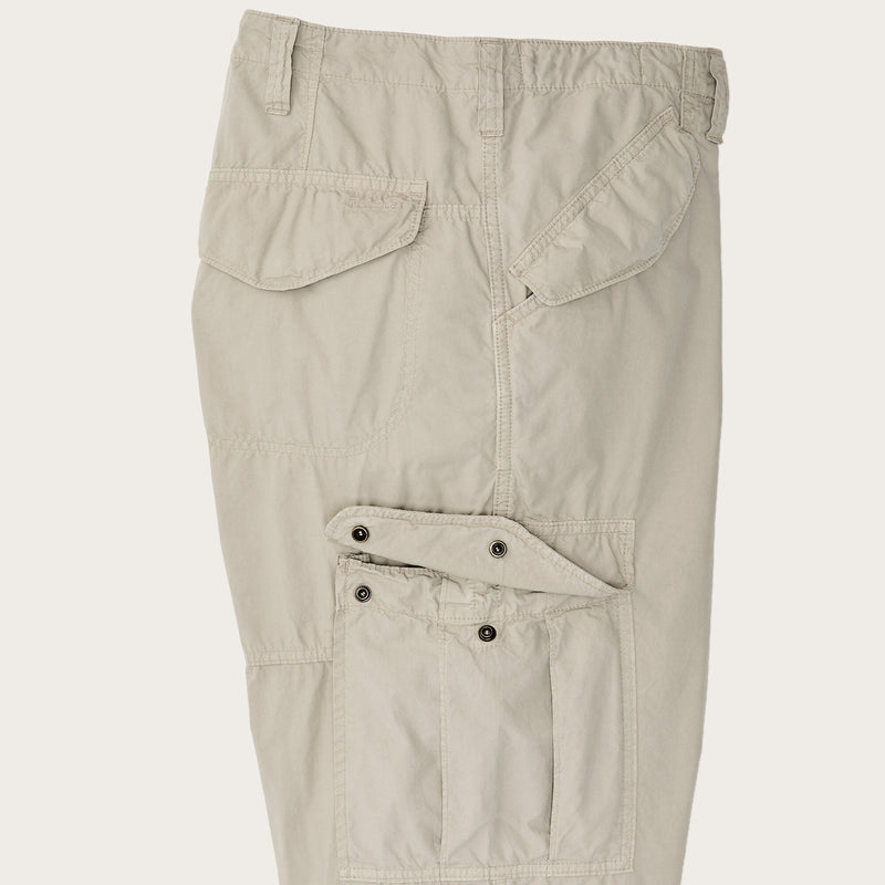 Tropical poplin cargo pants von Filson | Dried sage (White)