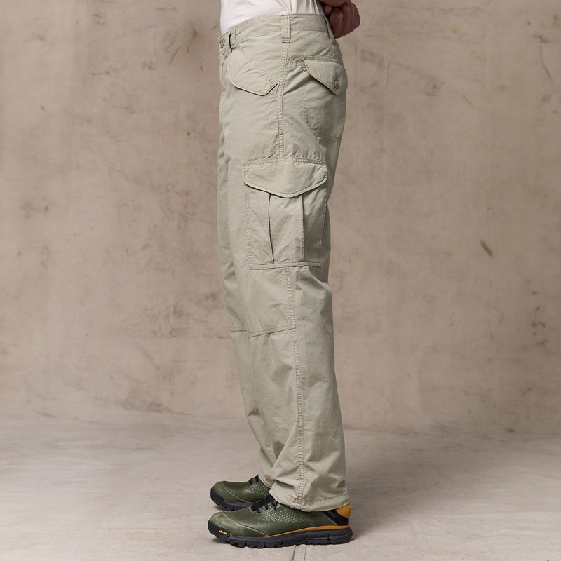 Tropical poplin cargo pants von Filson | Dried sage (White)
