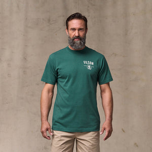 Forestry graphic t-shirt von Filson | Mallard green (Green)