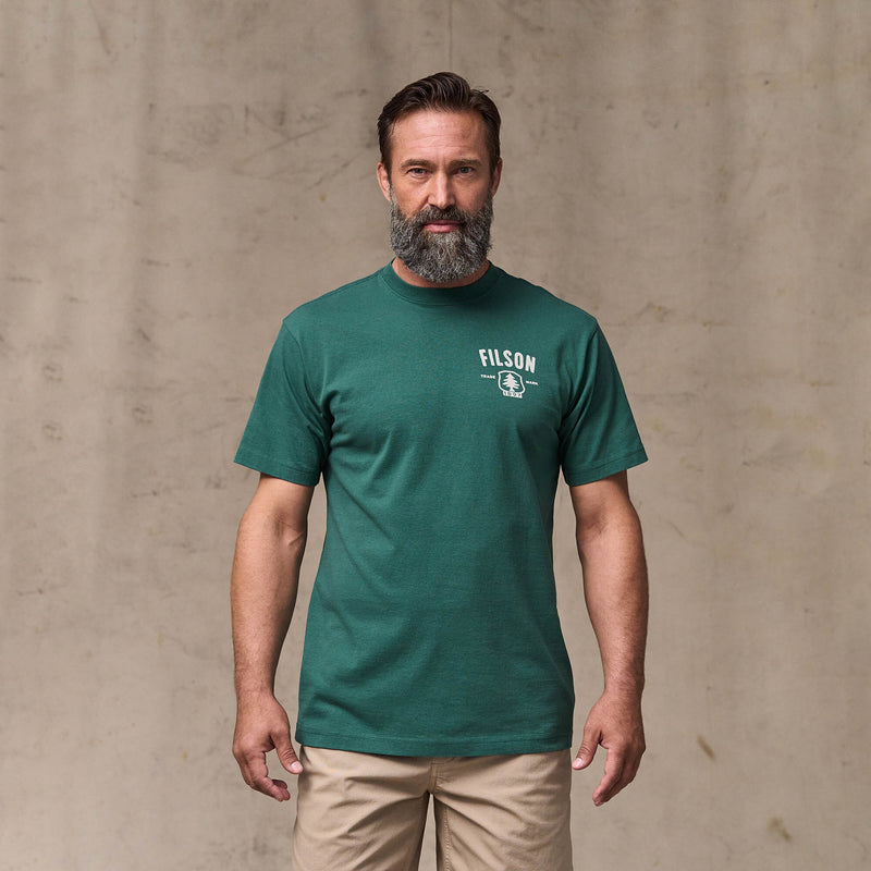 Forestry graphic t-shirt von Filson | Mallard green (Green)