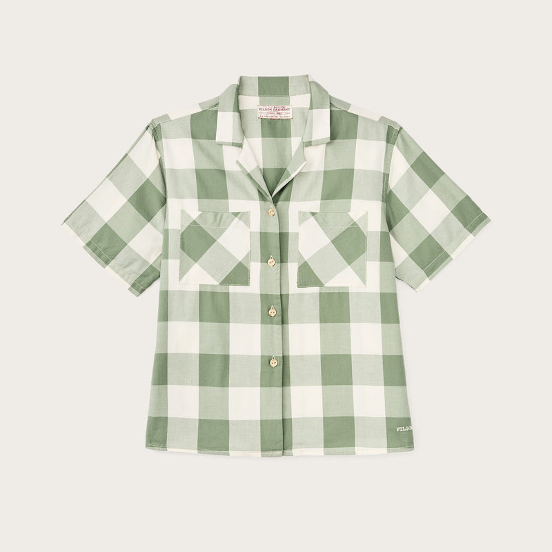 Women’s short sleeve twill camp shirt di Filson | Hedge green/ white plaid (Green)