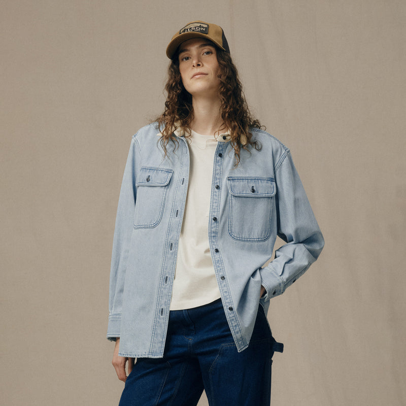 Chemise de travail femme en denim par Filson | Light indigo (Blue)