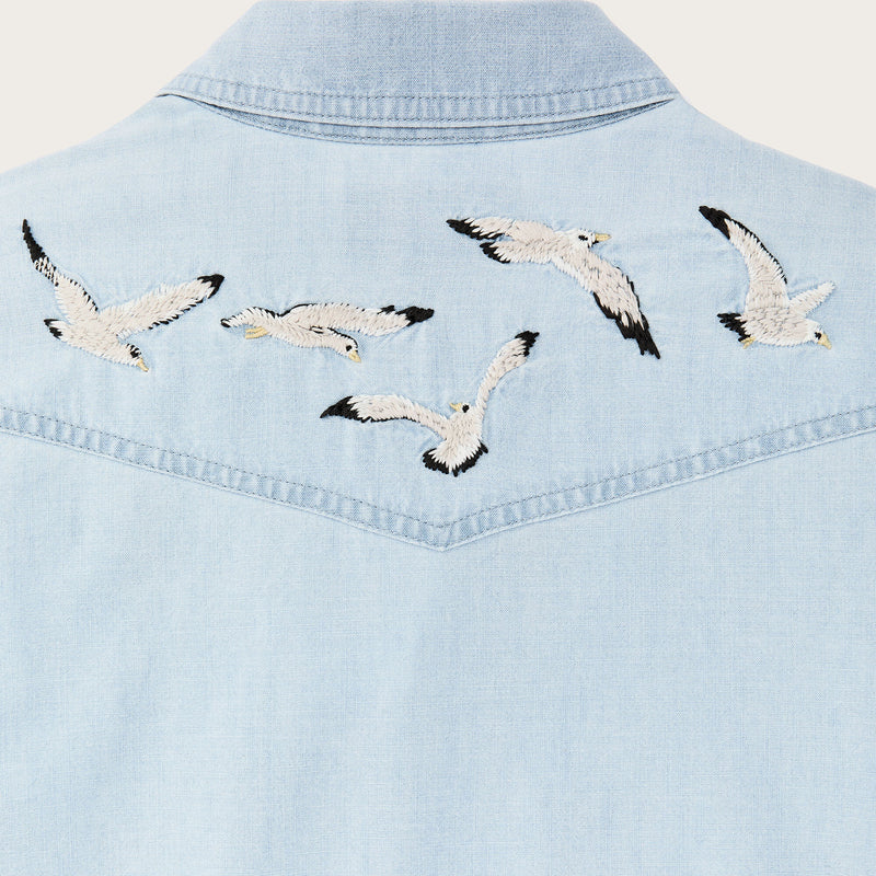 Women's embroidered western shirt von Filson | Light indigo (Blue)