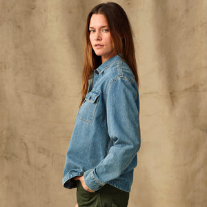 Women's embroidered denim shirt von Filson | Vintage indigo (Blue)