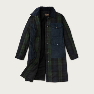 Women's dry waxed long cruiser di Filson | Black/ green plaid (Multicolor)