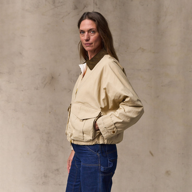 Women's dry wax short work jacket von Filson | Quail tan (Yellow)