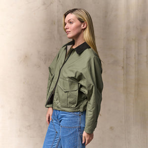 Women's dry wax short work jacket von Filson | Slate olive (Green)