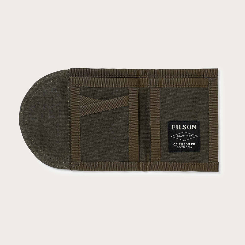 Smokejumper wallet by Filson | Otter green (Green)